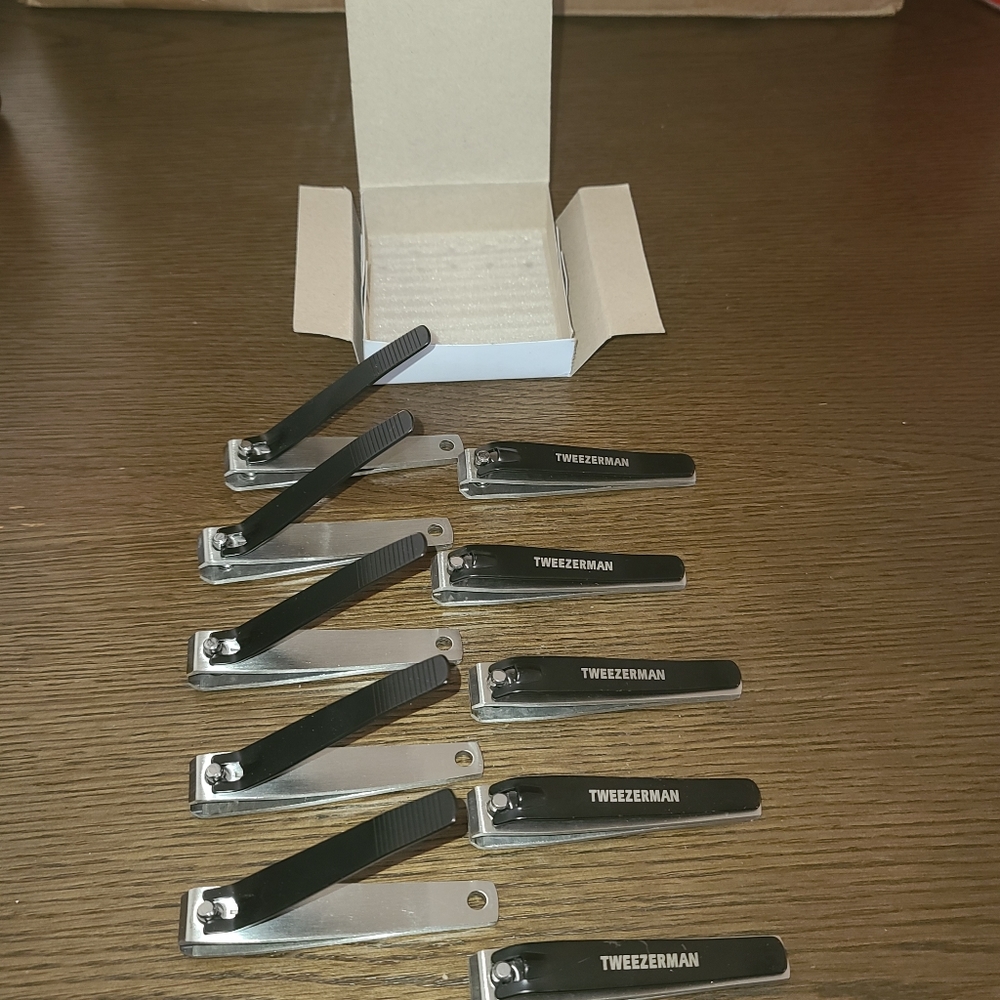 10 tweezerman  nail clippers